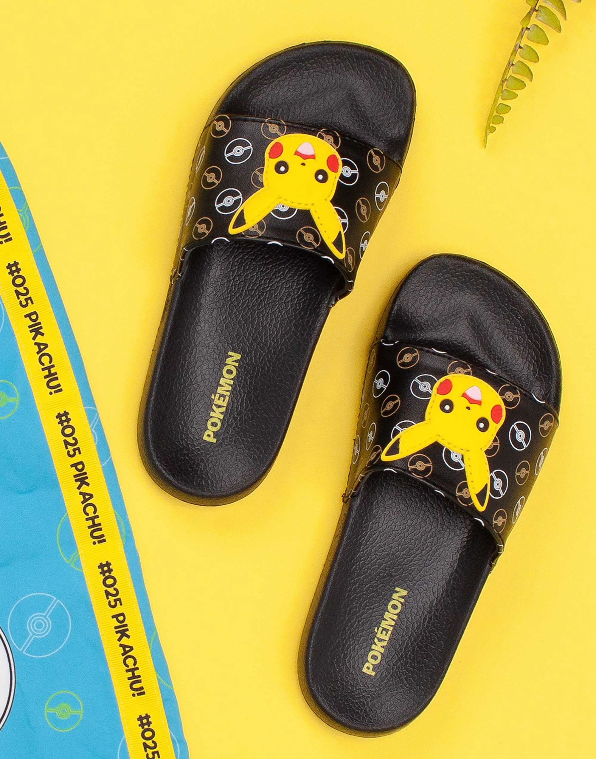 Pokemon Pikachu Boys Sliders Black